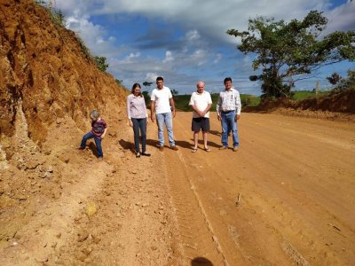 Prefeitura a todo vapor nos trabalhos de recuperação das estradas vicinais na Zona Rural